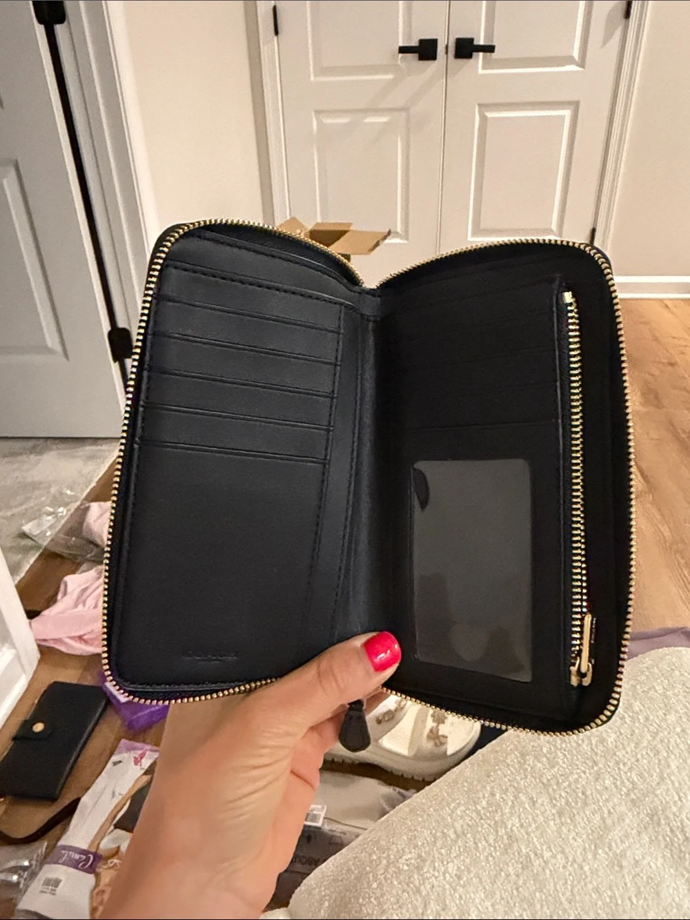 Coach Black Pebbled Leather Zip Wallet - Picture 3 of 9